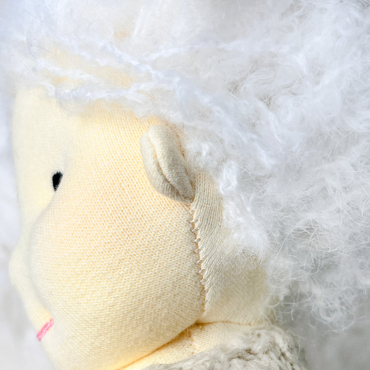 Doll hair-White