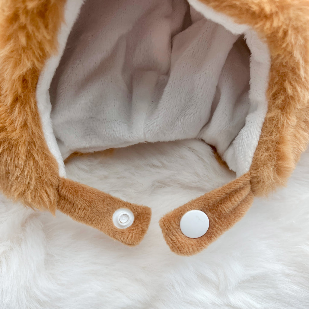 Cora's hat